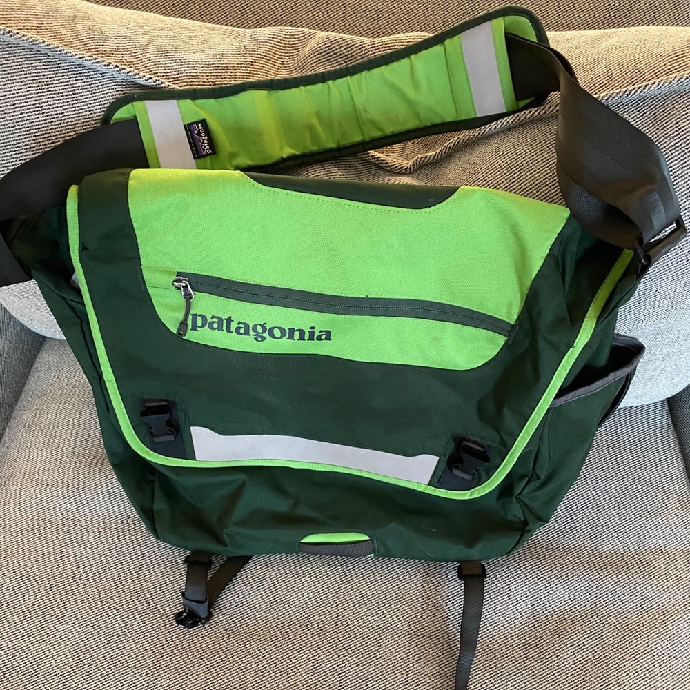 Patagonia messenger bag